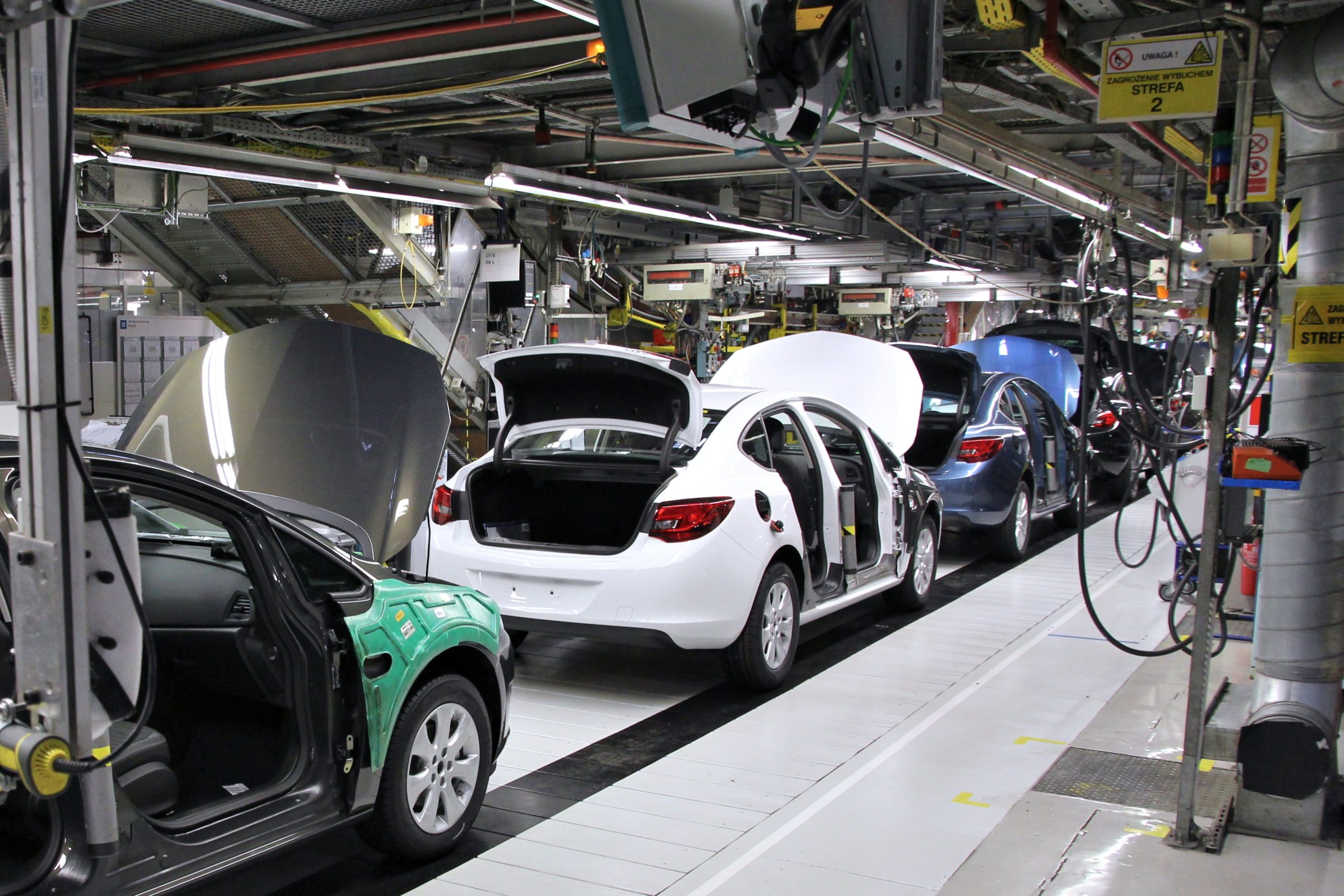 002_Production_line_-_car_assembly_line_in_General_Motors_Manufacturing_Poland_-_Gliwice,_Poland 002_Production_line_-_car_assembly_line_in_General_Motors_Manufacturing_Poland_-_Gliwice,_Poland