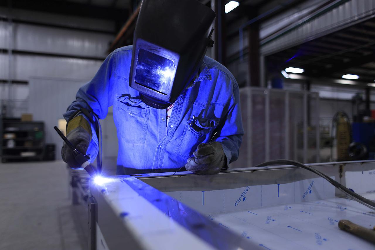 welder-welding-industry-673559 welder, welding, industry-673559.jpg